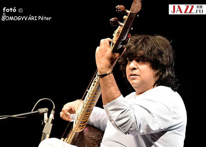 Zakir Hussain