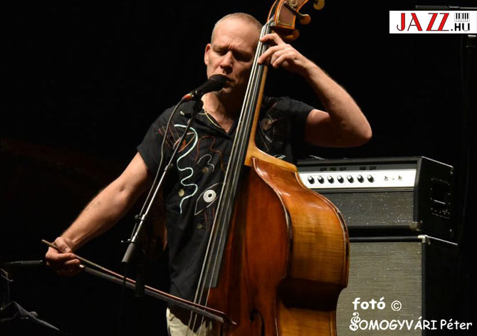 Avishai Cohen Trio