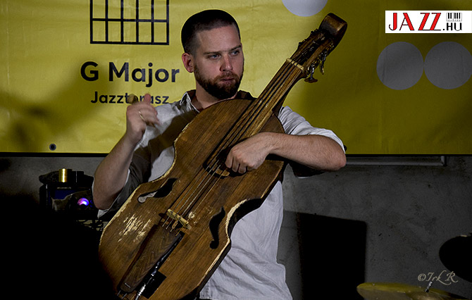 Kovász együttes