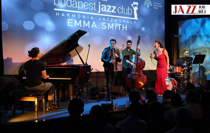 Emma Smith és az Oláh Krisztián Trió