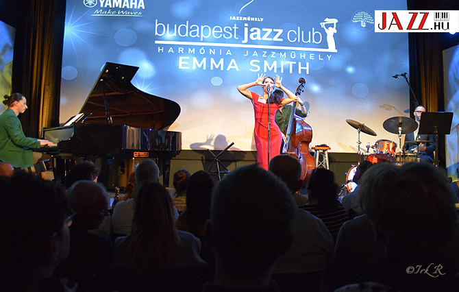 Emma Smith és az Oláh Krisztián Trió