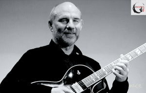 &bdquo;&hellip;az &eacute;n olvasatomban az sikeres, aki boldog.&rdquo; - interj&uacute; Juh&aacute;sz G&aacute;borral