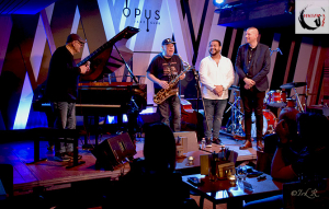 Jazznap a Rákok jegyében // A Szakcsi Lakatos Béla trió és Tony Lakatos bravúrkoncertje az Opus Jazz Clubban