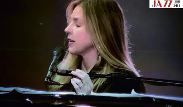 Visszatérés a gyökerekhez  //  Diana Krall újra Budapesten