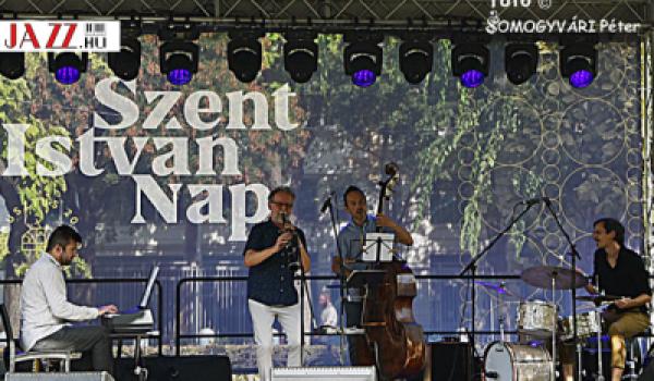 TŰZIJÁTÉK NAPSÜTÉSBEN